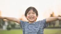 Ilustrasi anak yang bahagia/copyright shutterstock