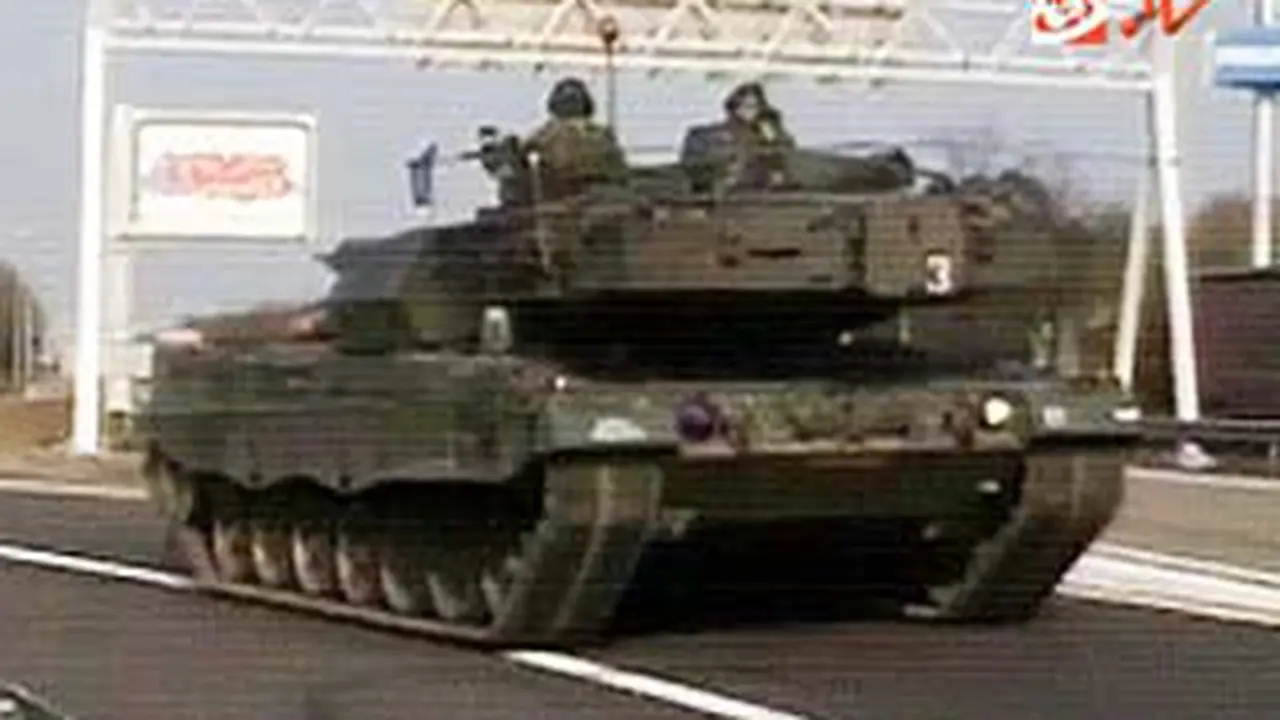 120229abeli-tank.jpg