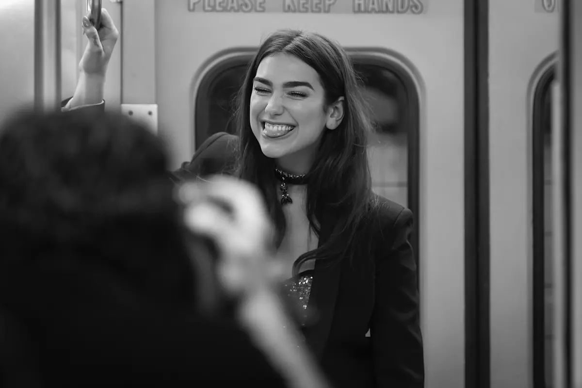 [Bintang] Dua Lipa