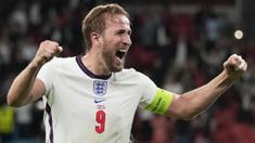 Harry Kane pernah sabet dua kali gelar Star of The Match Euro 2020 ketika Inggris hadapi Jerman di 16 besar dan Denmark di semifinal. Ia tampil gemilang pada dua laga itu meski dirinya dikatakan sebagai pemain yang telat panas di laga-laga awal. (Foto: AFP/Pool/Frank Augstein)