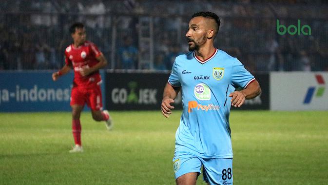 Diego Assis saat laga Persela vs Persija di Stadion Surajaya, Lamongan (20/5/2018). (Bola.com/Aditya Wany)