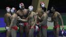 Para pemain polo air Indonesia merayakan kemenangan 14-7 atas Malaysia pada laga SEA Games 2019 di Aquatic Center, Clark, Jumat (29/11). Indonesia berhasil meraih emas perdana dari cabang polo air. (Bola.com/M Iqbal Ichsan)
