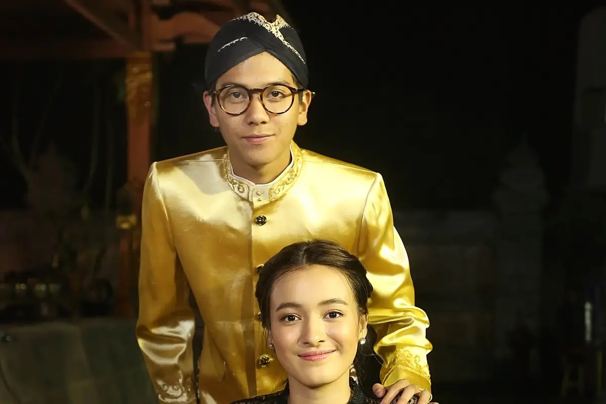 [Bintang] Iqbaal Ramadhan dan Mawar De Jongh
