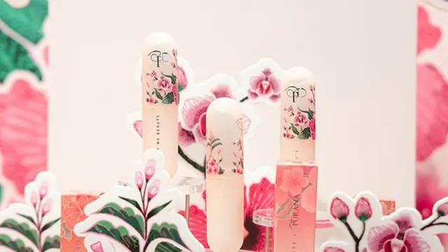 Tampil bak Kembang Desa dengan Lip Balm Filosofi Kembang Kolaborasi Dear Me Beauty x Purana
