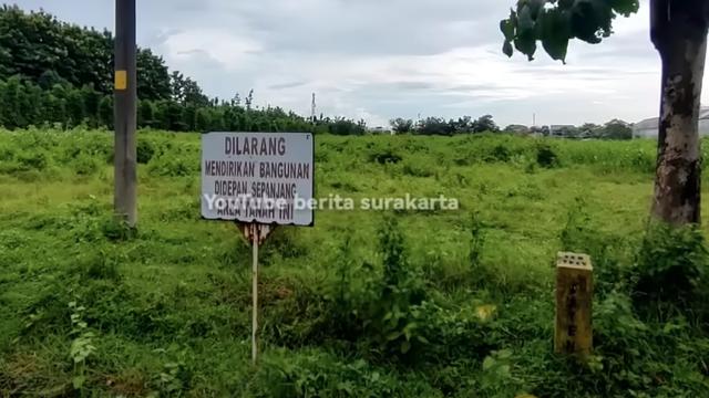 Penampakan lahan untuk rumah pensiun Presiden Jokowi di Karanganyar, Jawa Tengah. (Foto: Dok. YouTube Berita Surakarta)