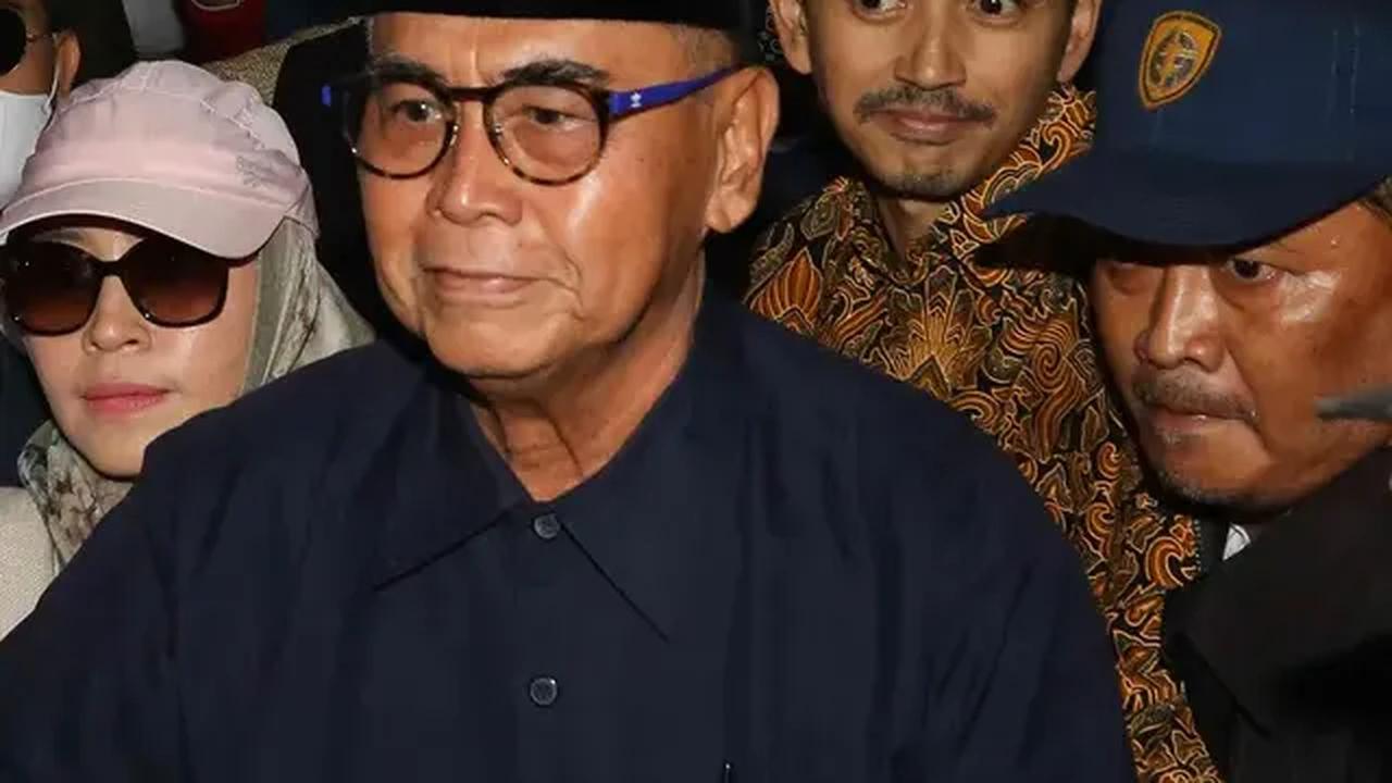 Mahfud MD memastikan pemerintah tidak membubarkan Pondok Pesantren (Ponpes) Al-Zaytun karena akan menjadi preseden yang buruk.