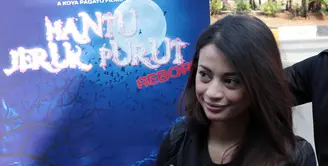 Angie Virgin kini sudah kembali terlihat paras cantiknya di Indonesia. Selama beberapa tahun belakangan sosok Angie memang tak terlihat lantaran diboyong sang suami untuk menetap di London, Inggris. (Deki Prayoga/Bintang.com)