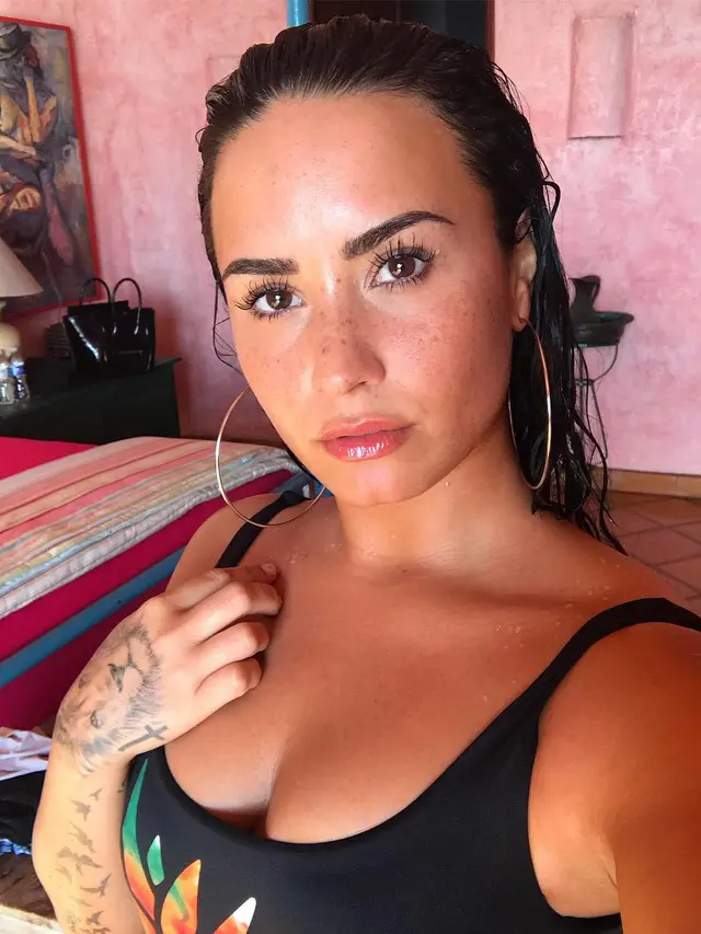 [Bintang] Demi Lovato