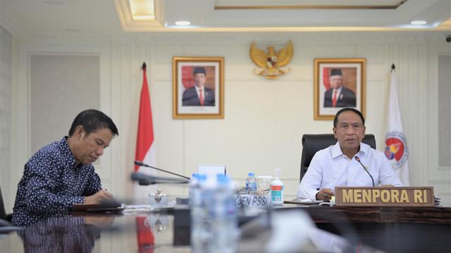 Menpora Zainudin Amali dan Sekjen PSSI, Yunus Nusi.