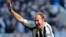 1. Alan Shearer - Mantan bintang Newcastle United ini berada di urutan teratas sebagai striker paling subur di Liga Inggris. Shearer telah mencatatatkan 260 gol dari 441 laga. (AFP/Paul Ellis)