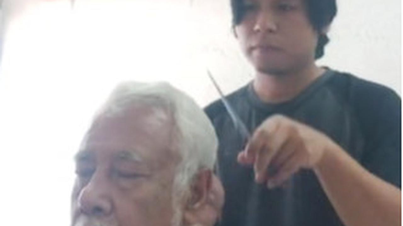 Tukang Cukur Langganan Xanana Gusmao