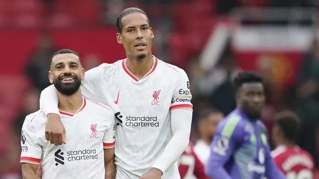 Foto: Momen MU Babak Belur Dihajar Liverpool di Liga Inggris, Fans Setan Merah Pulang Duluan