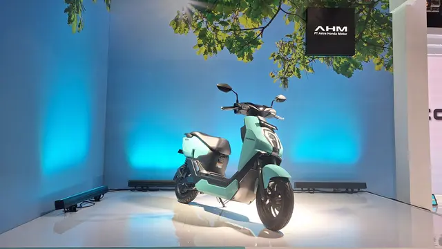 Tampilan Honda ICON e: yang masih mirip dengan EM 1e: (Arief A/Liputan6.com)