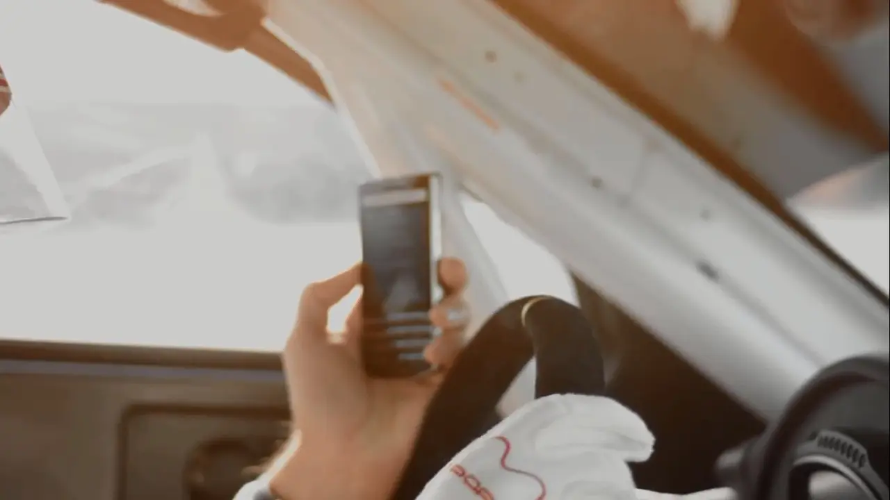 Awas! Ini Akibat 'Meleng' 2 Detik Saat Menyetir 