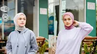 Sweater hoodie kini menjadi pakaian yang banyak digemari oleh pria maupun wanita. (Ist)