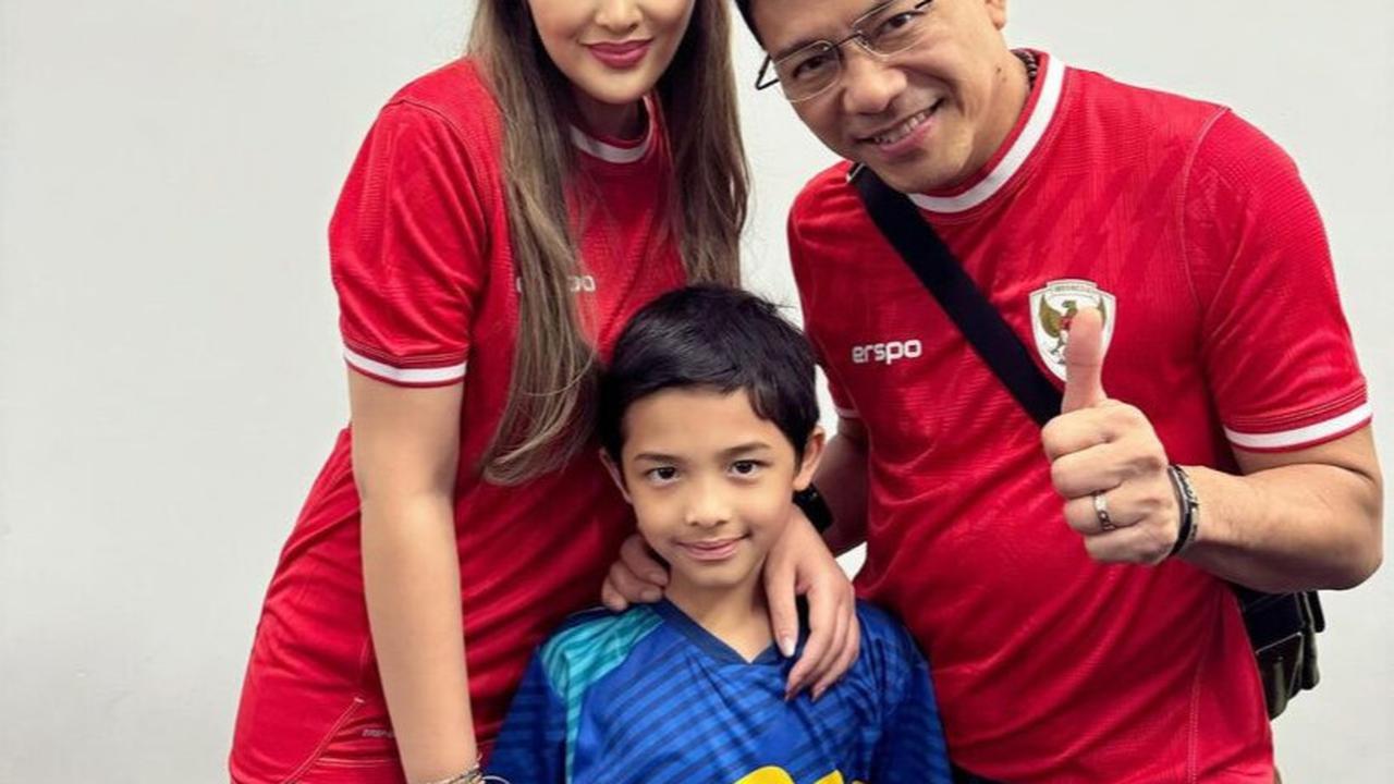 7 Potret Anak Artis Pecinta Sepakbola, Bakal Nonton Langsung Timnas Indonesis Vs China di GBK Malam Ini?