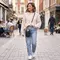 Biar Outfit Makin On Point, Ini Deretan Tas Selempang HP yang Lagi Banyak Diburu