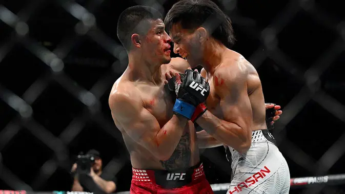 Bilal Hasan Tumbangkan Petarung Peru di UFC Shanghai
