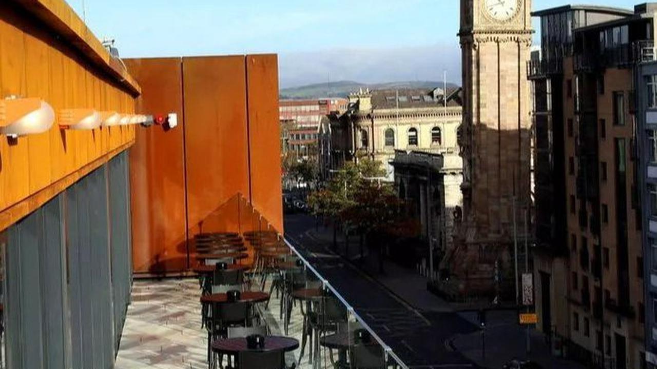 Gereja Presbyterian dari abad ke-17 akan menjadi pusat dari konsep pembangunan bar dan restoran dari hotel ini nantinya.

(Foto: dublinlive.ie)