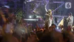 Penyanyi Nadin Amizah tampil pada hari kedua Synchronize Fest 2024 di JIexpo Kemayoran, Jakarta, Sabtu (5/10/2024). (Liputan6.com/Herman Zakharia)