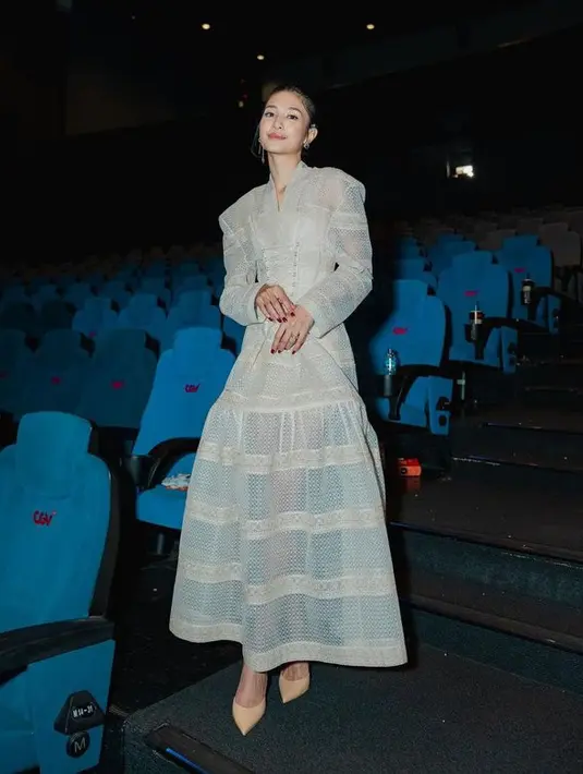 <p>Kecantikan Mikha semakin terpancar setelah menikah dengan Deva. [Foto: instagram.com/miktambayong]</p>