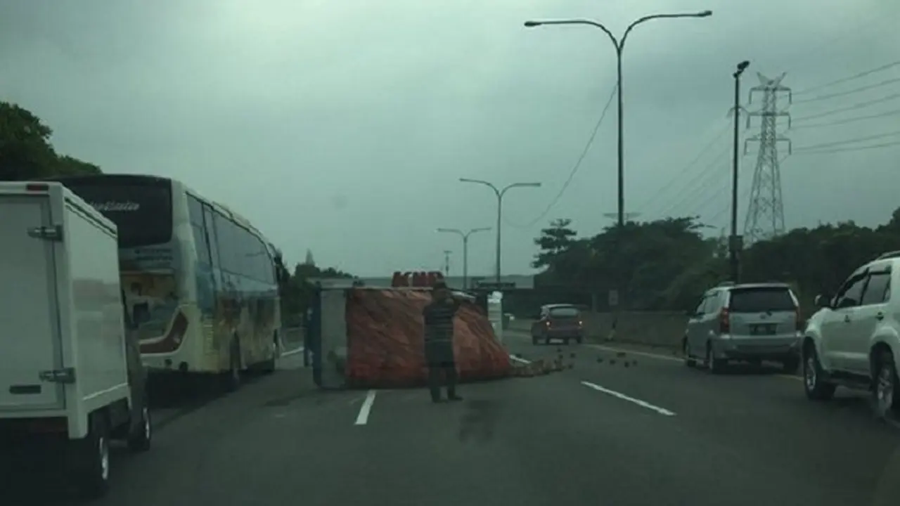 20151231-Kemacetan Lalu Lintas-Jelang Tahun Baru-Cikampek-Tol Jagorawi