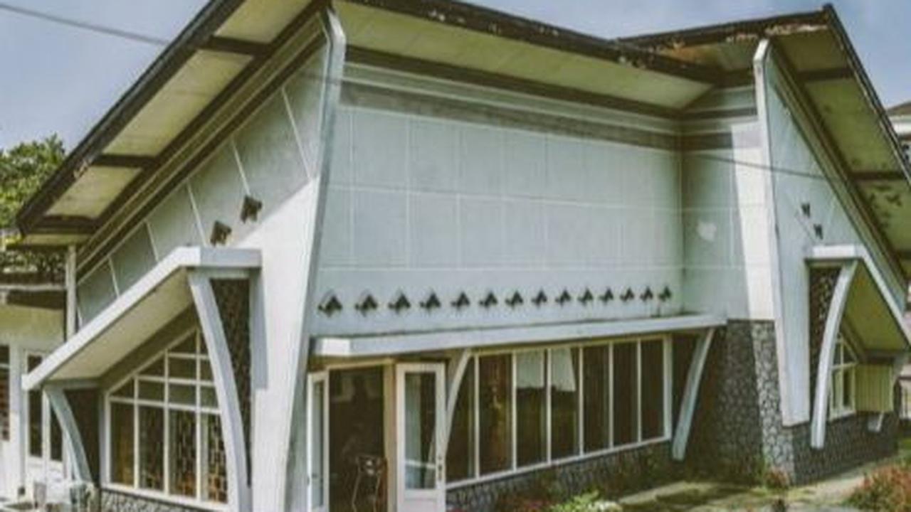Desain Rumah Belanda dengan Skema Warna Khas Kolonial<br>