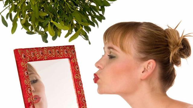 [Bintang] Selain Leo, 3 Zodiak Ini Juga Sombong dan Narsis Nggak Ketolongan