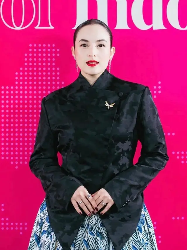 Adu Gaya Cinta Laura dan Chelsea Islan Berkebaya di Festival Film Cannes 2025, Simbol Elegansi Perempuan Nusantara