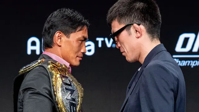 Folayang (kiri) dan Aoki