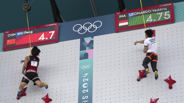 Foto: Veddriq Leonardo Persembahkan Emas Pertama Indonesia di Olimpiade Paris 2024