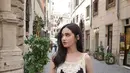 Syifa Hadju kenakan busana set kasual hitam dengan sentuhan lace dari Zimmerman [@syifahadju]