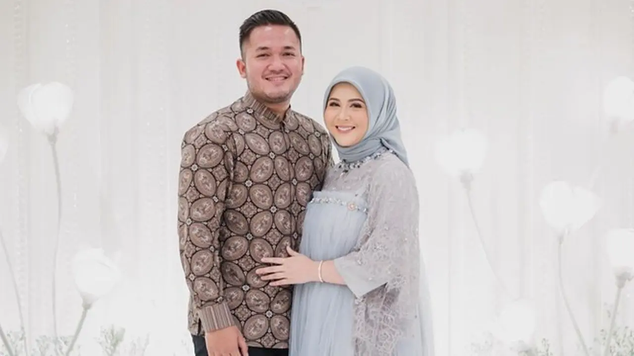 Jelang Melahirkan, Ini 7 Potret Kesha Ratuliu dengan Perut Makin Besar