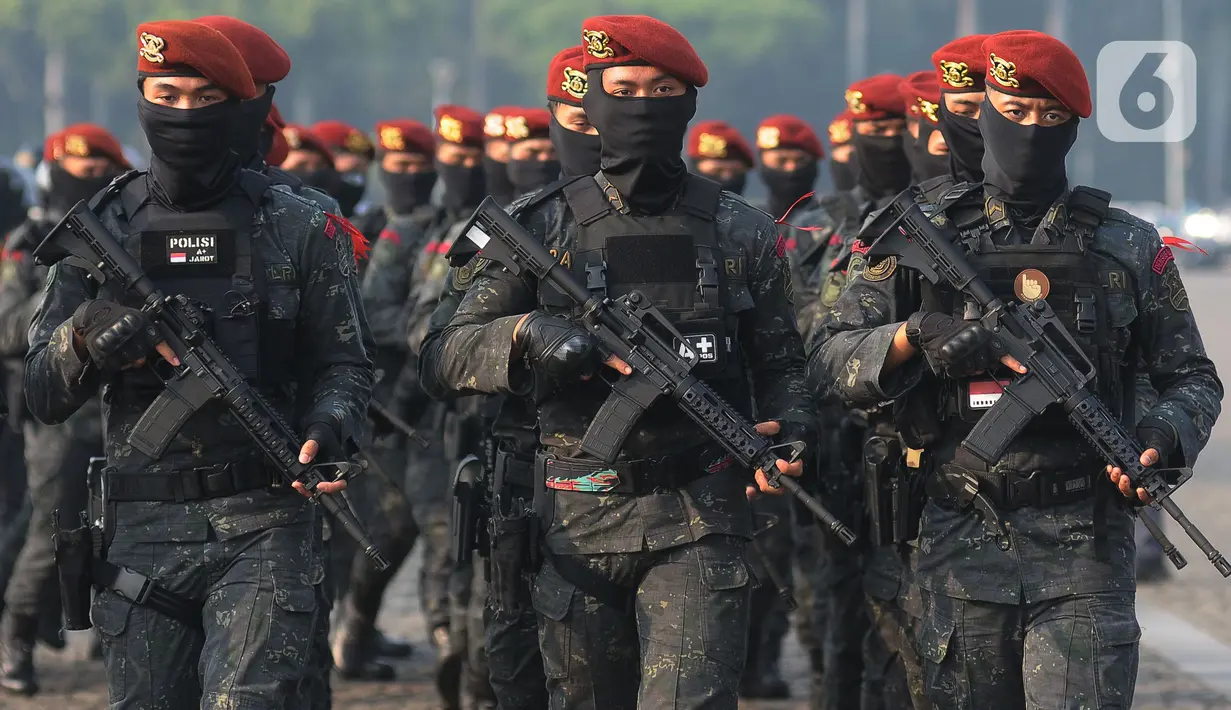 Apel gelar pasukan merupakan rangkaian akhir dari kesiapan pengamanan KTT Ke-43 ASEAN. (merdeka.com/Imam Buhori)