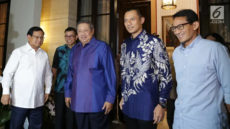 Tiba di Rumah SBY, Prabowo - Sandi Disambut Hangat