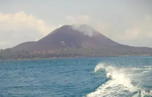 BMKG: Abu Vulkanik Anak Krakatau Diprakirakan Menjauhi Indonesia