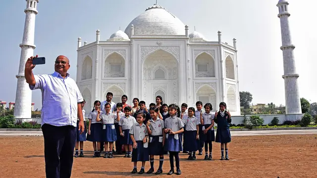 Sayang Istri, Pria Ini Habiskan Uang Rp 3,7 Miliar untuk Bangun Replika Taj Mahal