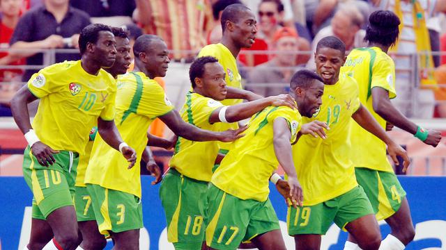 Hari Libur Nasional, Timnas Sepak Bola, Malaysia