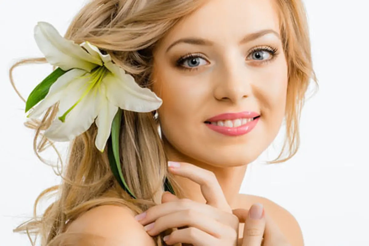 (C) shutterstock