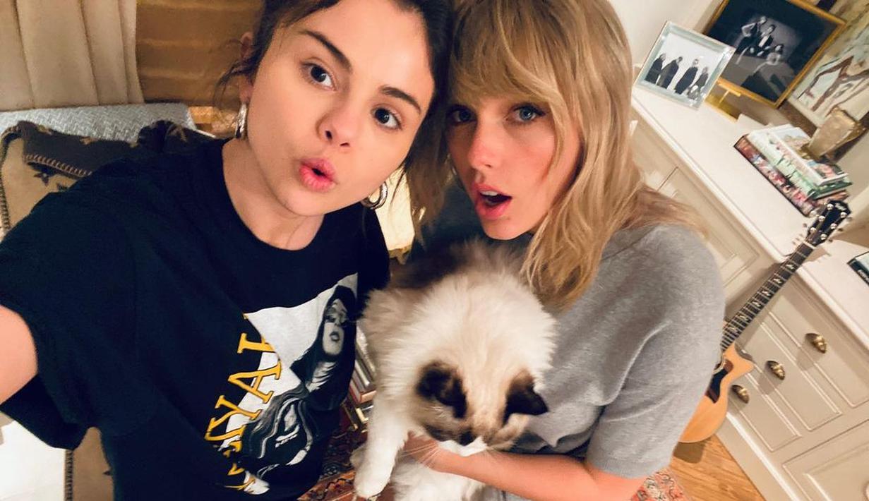 Selena Gomez dan Taylor Swift. (Instagram/selenagomez).