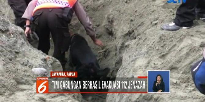 Anjing Pelacak Temukan 112 Jenazah Korban Banjir Sentani Papua