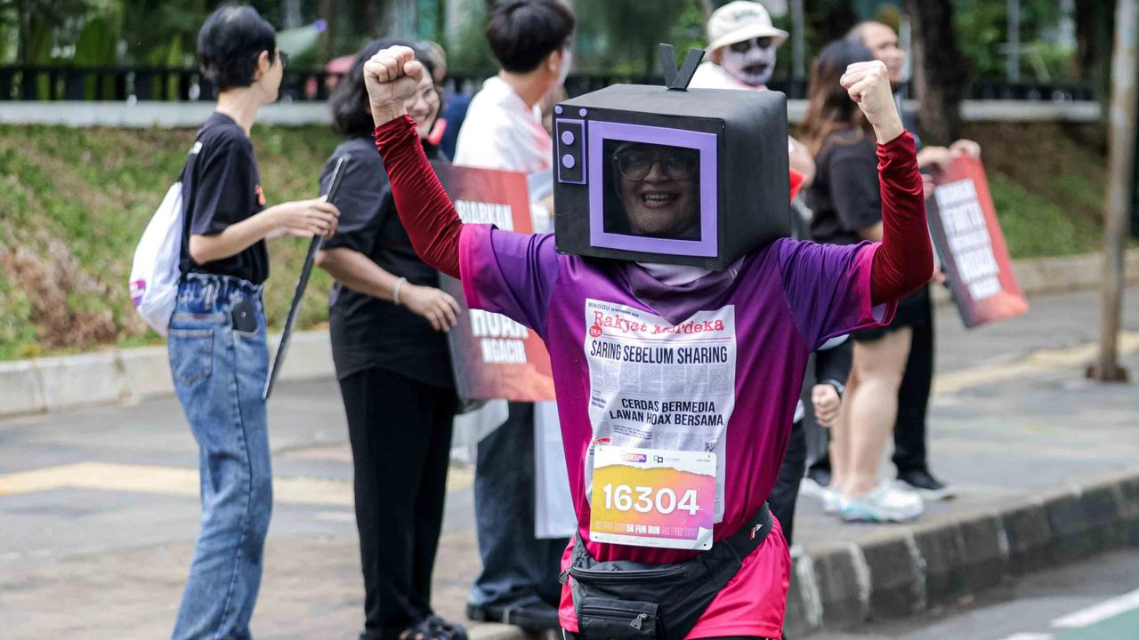 FOTO: Serunya Run for Good Journalism 2025 Bareng Menkeu Purbaya