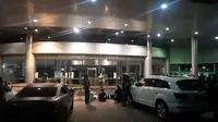 Kapolres Metro Depok, Kombes Pol Imran Edwin Siregar mengatakan hingga malam ini polisi masih terus menyelidiki penyebab jatuhnya lift di Margo City Depok.
