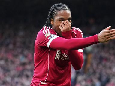 Rio Ngumoha kembali mencuri perhatian dalam kemenangan Liverpool di Liga Inggris 2025/2026, Sabtu (11/04/2026). (AP Photo/Jon Super)