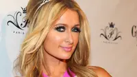 Paris Hilton Kini Akrab dengan Kendall dan Kylie Jenner