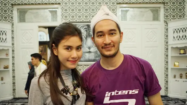 6 Potret Lawas Masa Pacaran Syahnaz dan Jeje, Video Lama Akui Belum Siap Nikah Viral