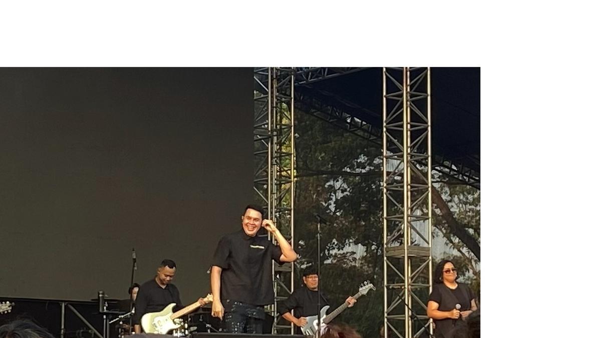 Tulus Memukau di Hari Terakhir The Sounds Project Vol. 9, Bawakan Sewindu Hingga Teh Hijau