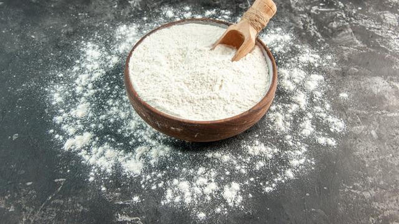 Ampuh dan Murah! Begini Cara Hilangkan Noda dengan Tepung Terigu