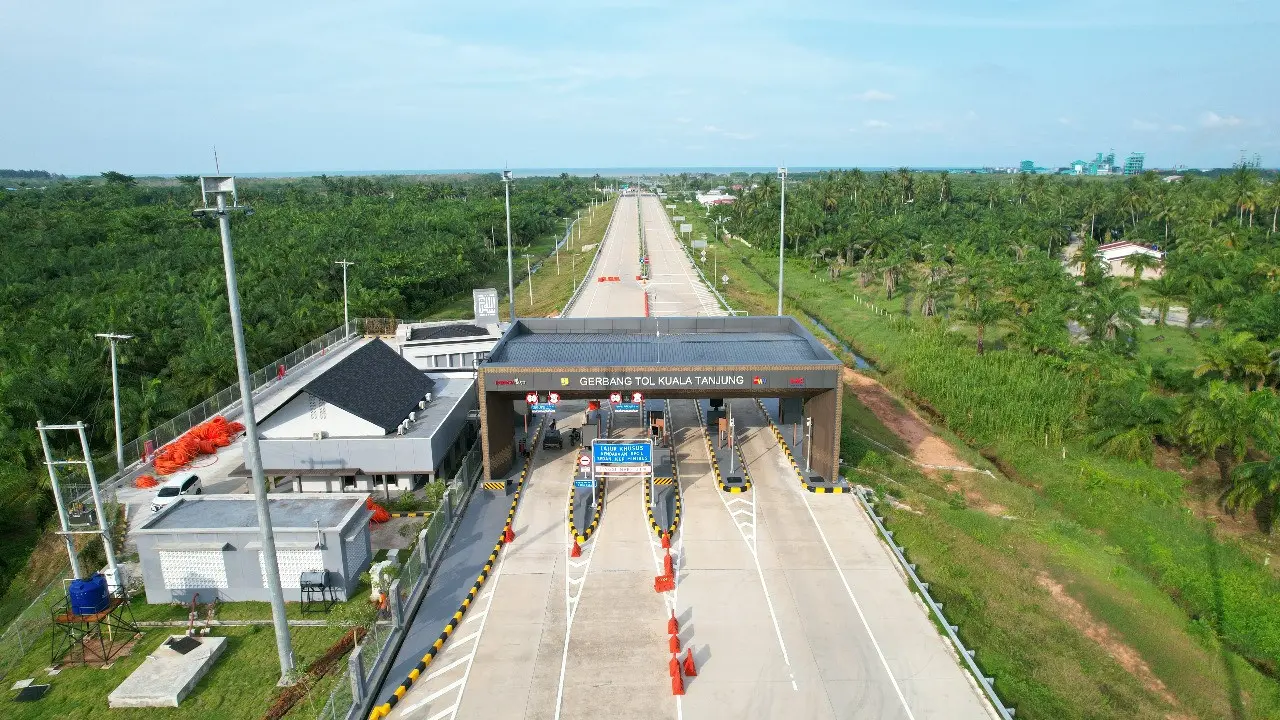 Gerbang Tol Kuala Tanjung