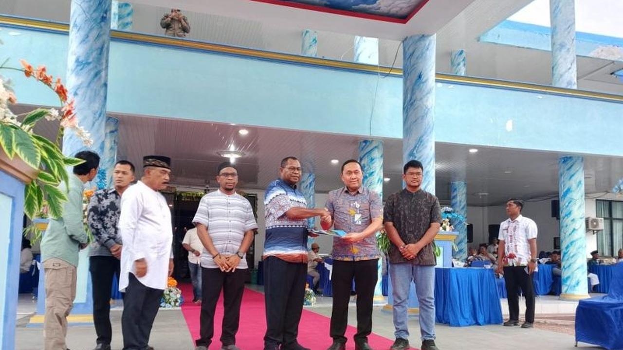Bupati Orideko Pastikan 24 Ribu Pekerja Rentan Raja Ampat Terlindungi Jamsostek
